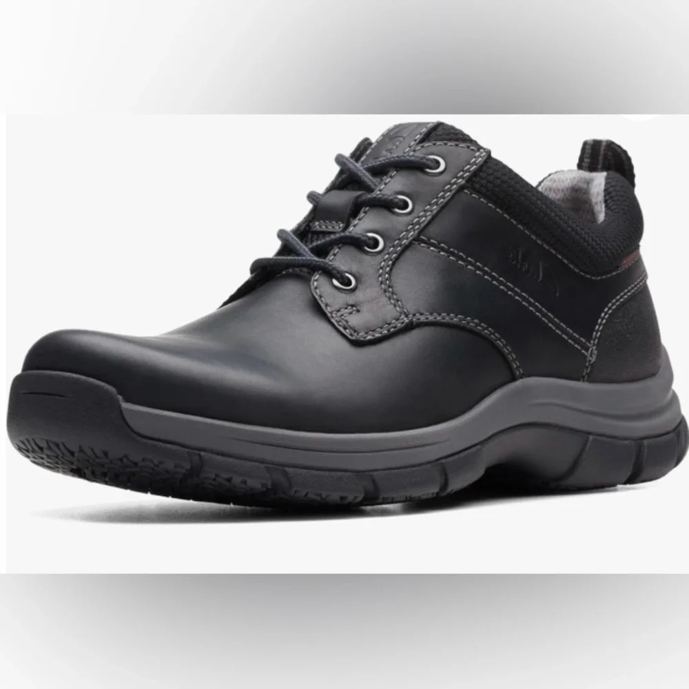 Clarks Black Leather Oxfords Size 9